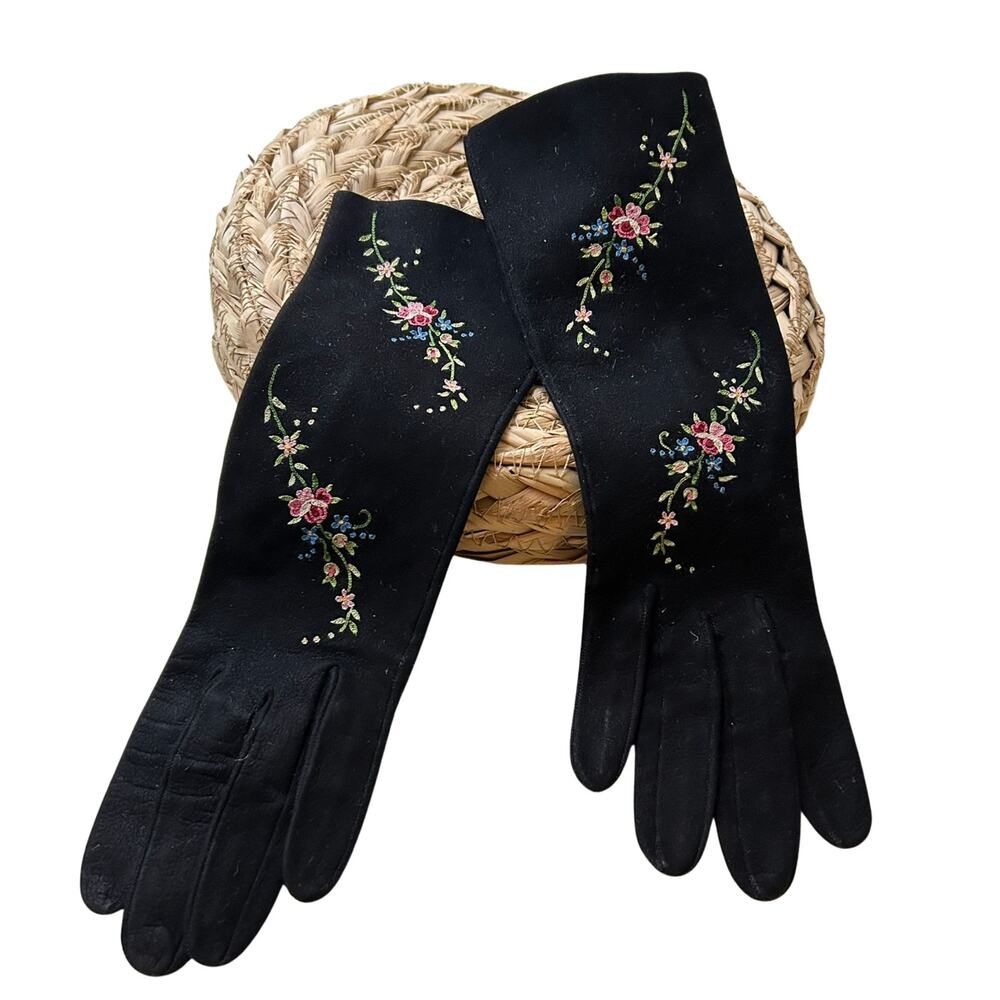 Vintage Gant Jonquet Suede Embroidered Gloves Size 6.5